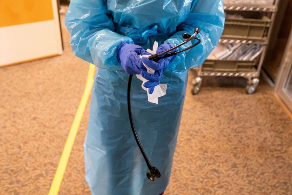 ‘like Drinking From A Fire Hose’: Health Care Workers Traumatized By Pandemic