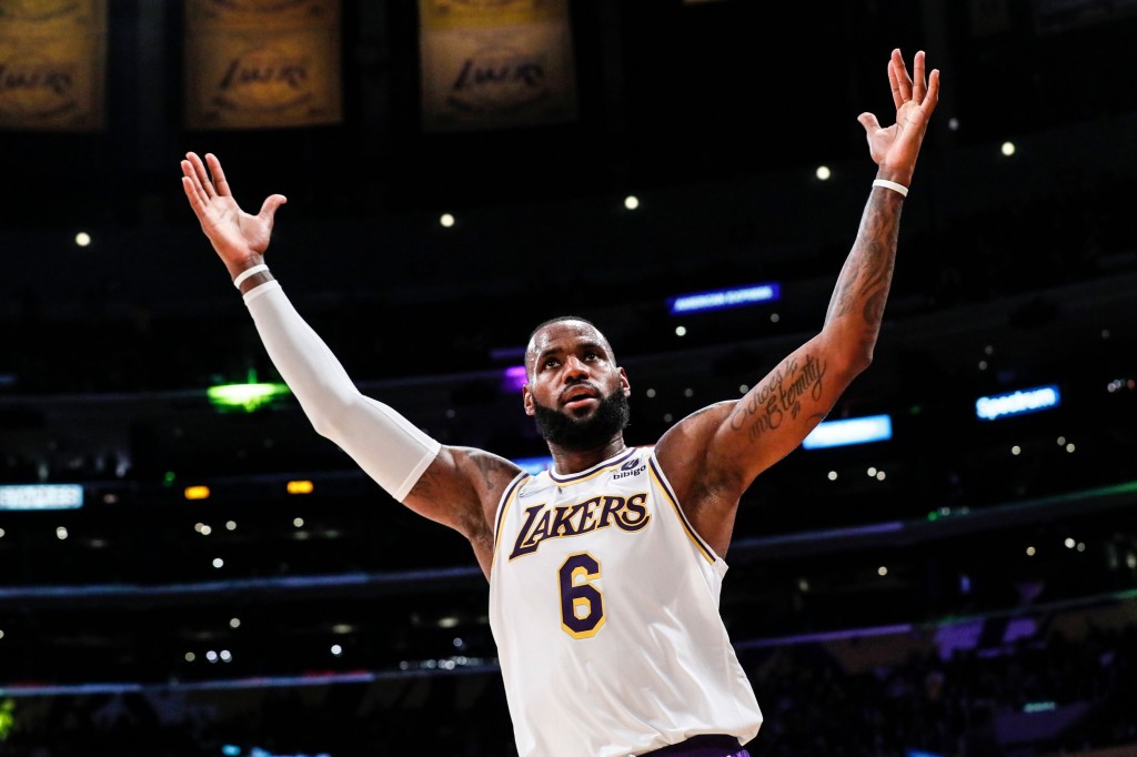 Lebron James Clears Nba Covid 19 Health And Safety Protocols After Negative Tests