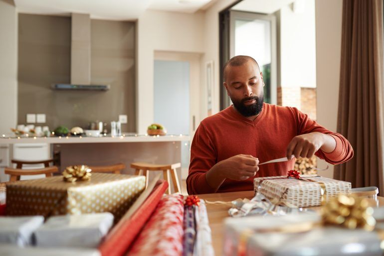 How To Holiday Shop At The Last Minute