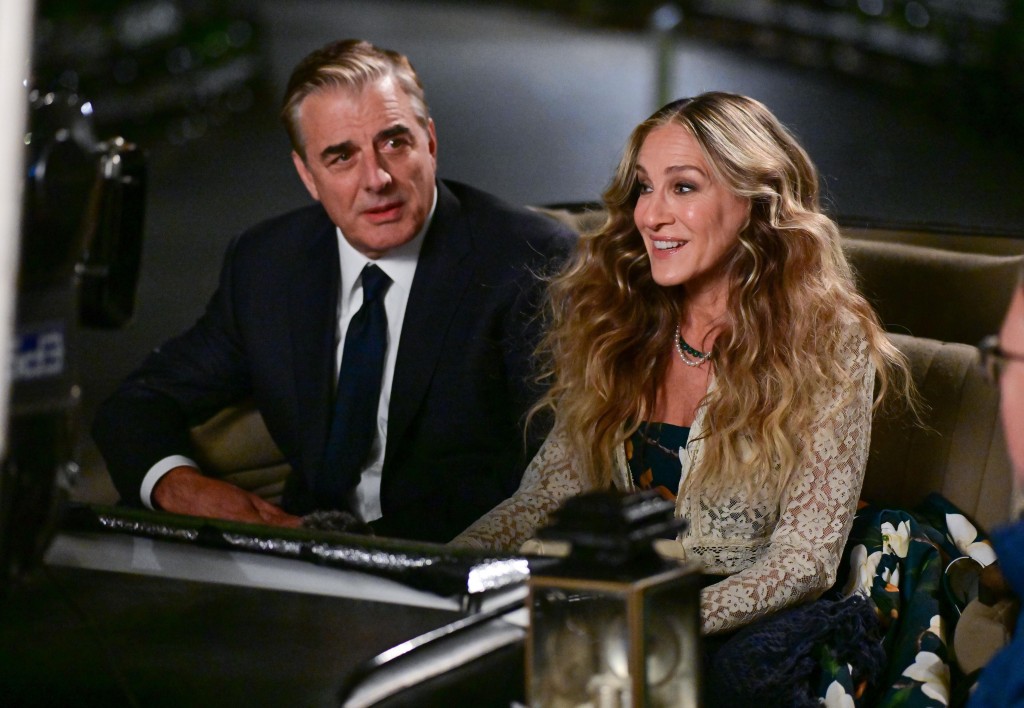Chris Noth Explains Why Carrie Didn’t Call 911 On ‘and Just Like That…’