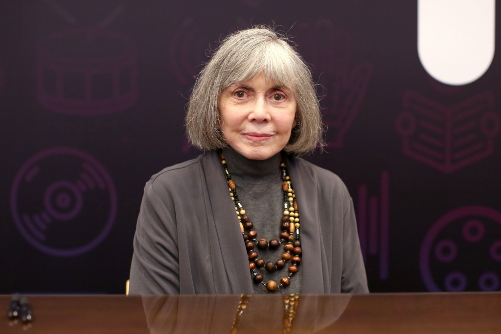 ‘interview With The Vampire’ Author Anne Rice Dies At Age 80