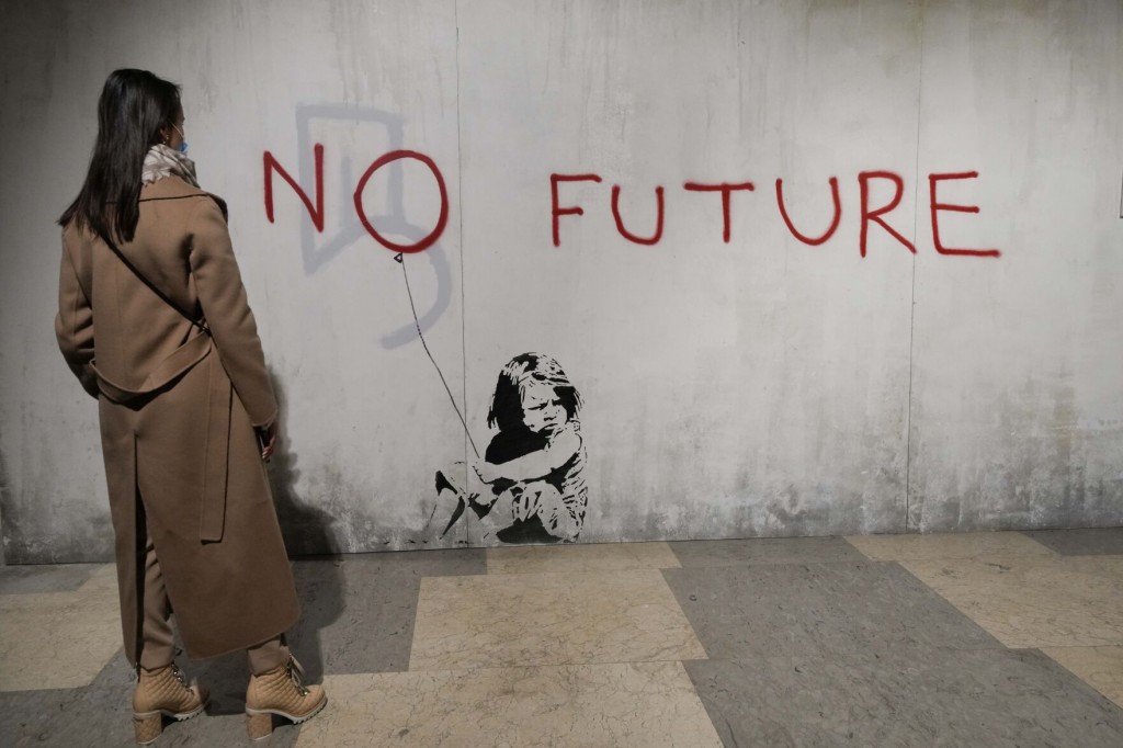 Photos: Banksy Street Murals Recreated In Milan’s Main Train Station