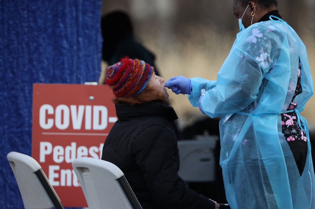 The Us Shattered Its Average Daily Covid 19 Case Record Again. Experts Say Numbers Will Keep Climbing In The Coming Weeks