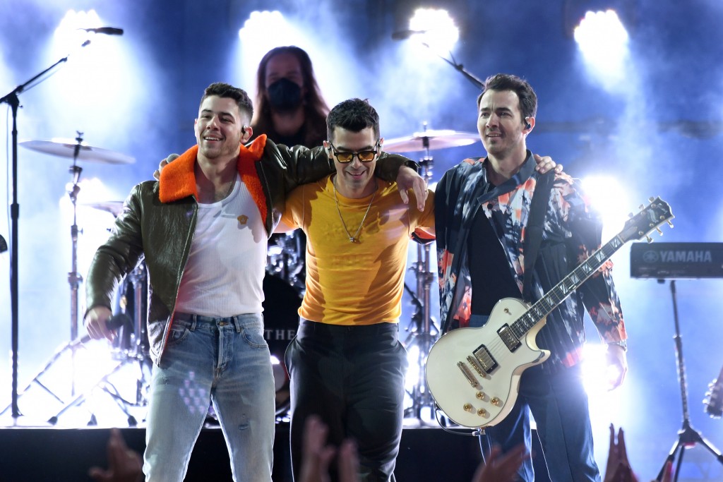 The Jonas Brothers Enlist President Biden For Viral ‘joe Byron’ Tiktok Video