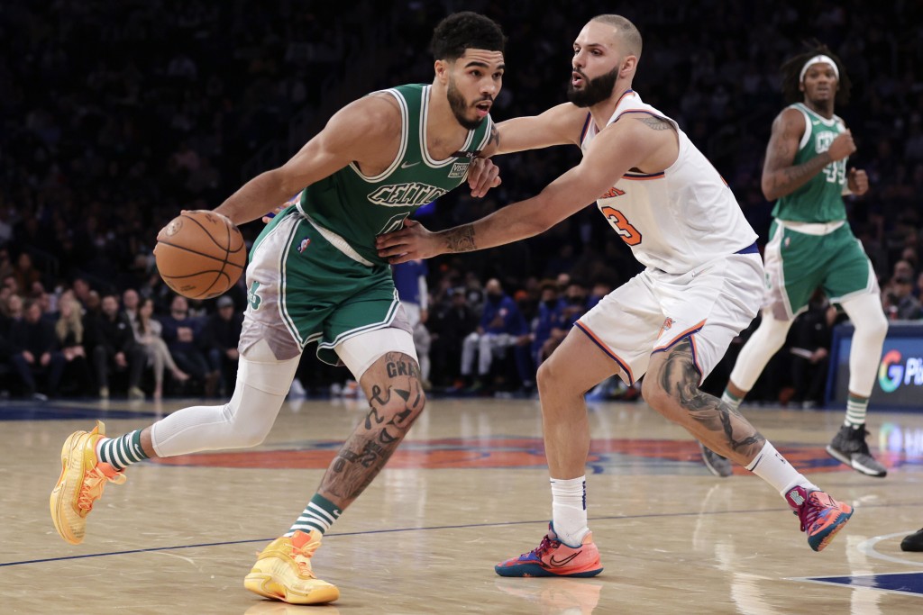 Knicks Seal Dramatic 25 Point Comeback With Three Point Buzzer Beater To Stun Celtics