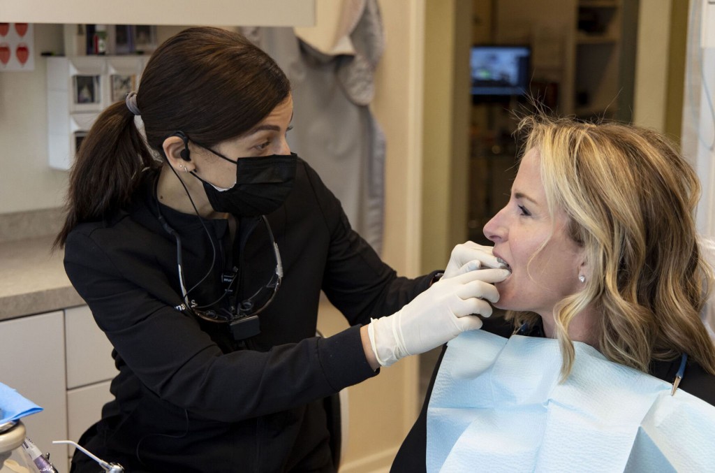 Cracked Teeth, Sore Jaws: Dentists Say Covid 19 Stress Is Affecting Dental Health