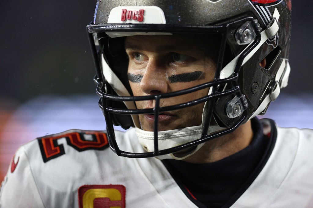 John Romano: There’s Only One Way The Bucs Can Convince Tom Brady To Return