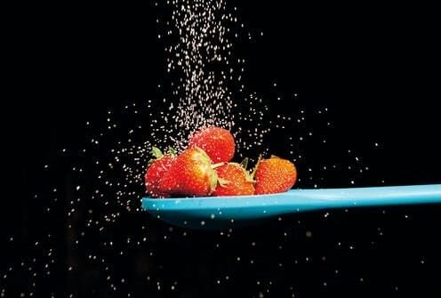 Sugar Detox? Cutting Carbs? A Doctor Explains Why You Should Keep Fruit On The Menu