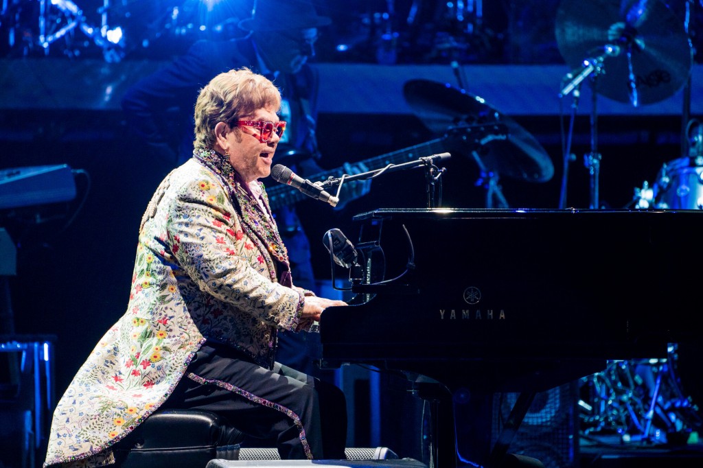 Elton John Postpones Dallas Concerts After Testing Positive For Covid 19