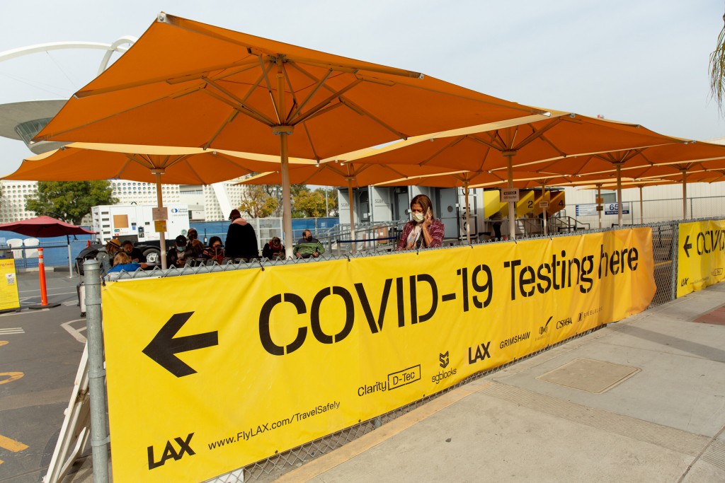 As The Omicron Variant Drives A Steep Rise In Covid 19 Cases, Los Angeles Hits Record Number Of New Infections