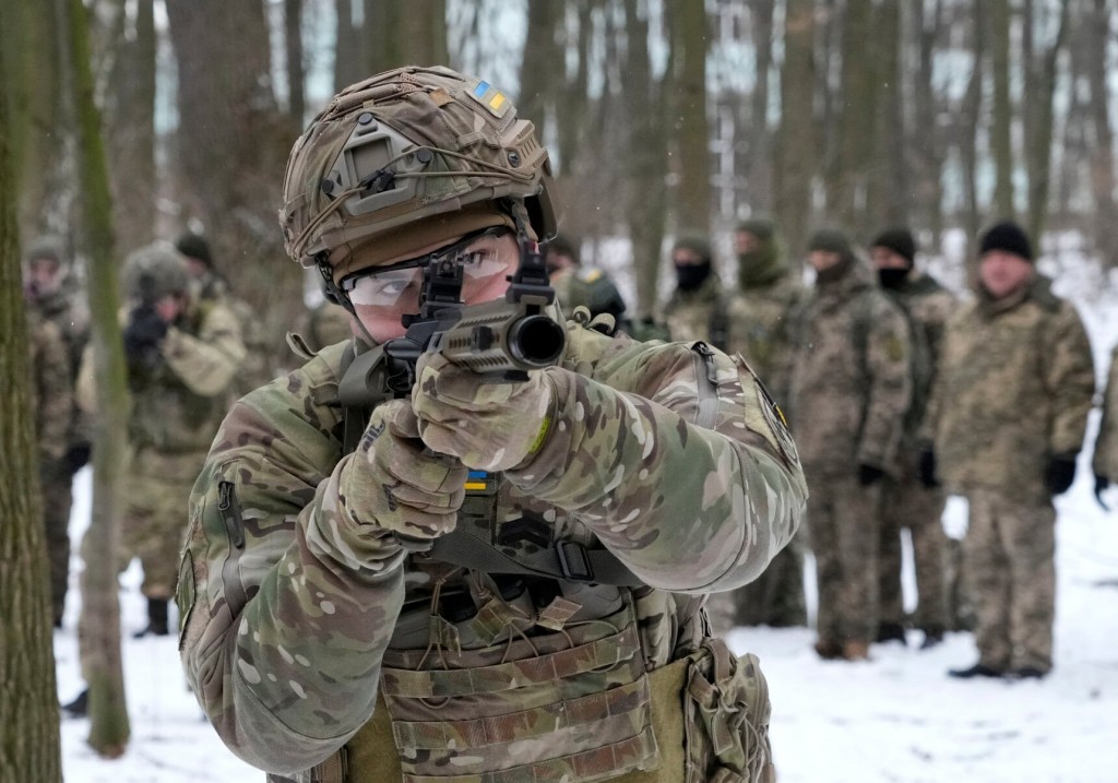 Uk: Russia Seeking To Replace Ukraine Government