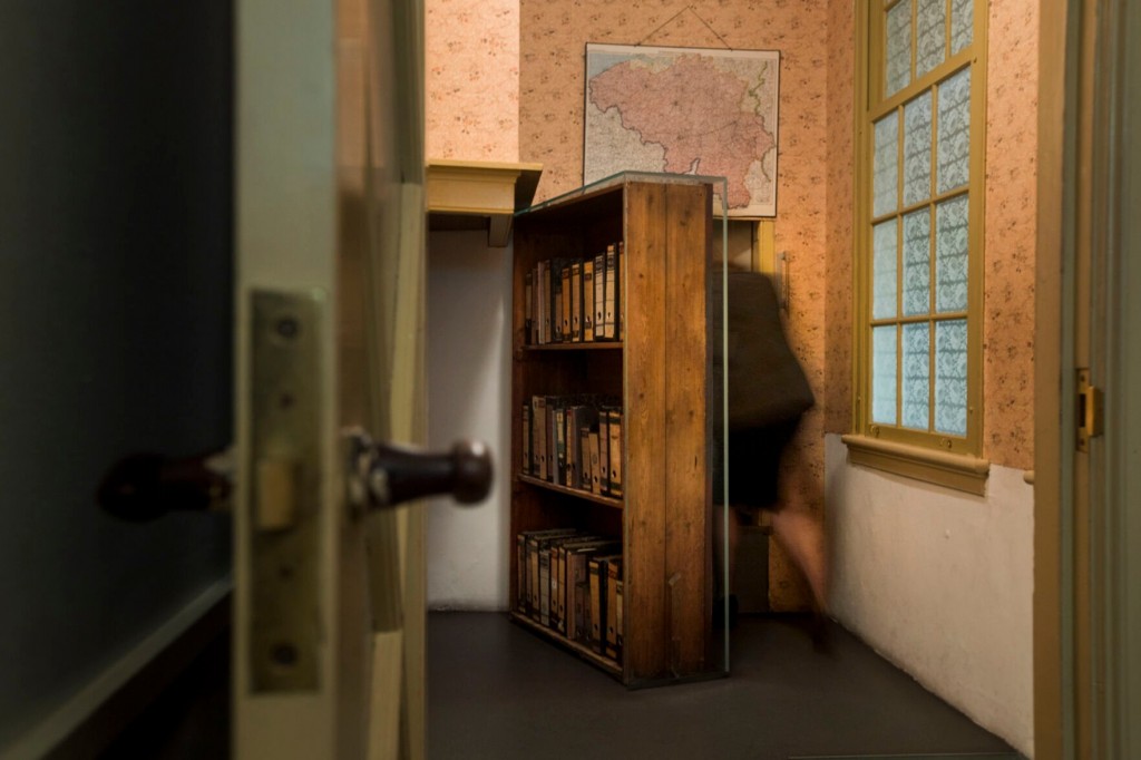 Who Gave Up Anne Frank’s Family To The Nazis? Cold Case Team Shines New Light