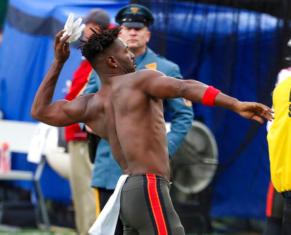 Brown Walks Away From Bucs Mid Game