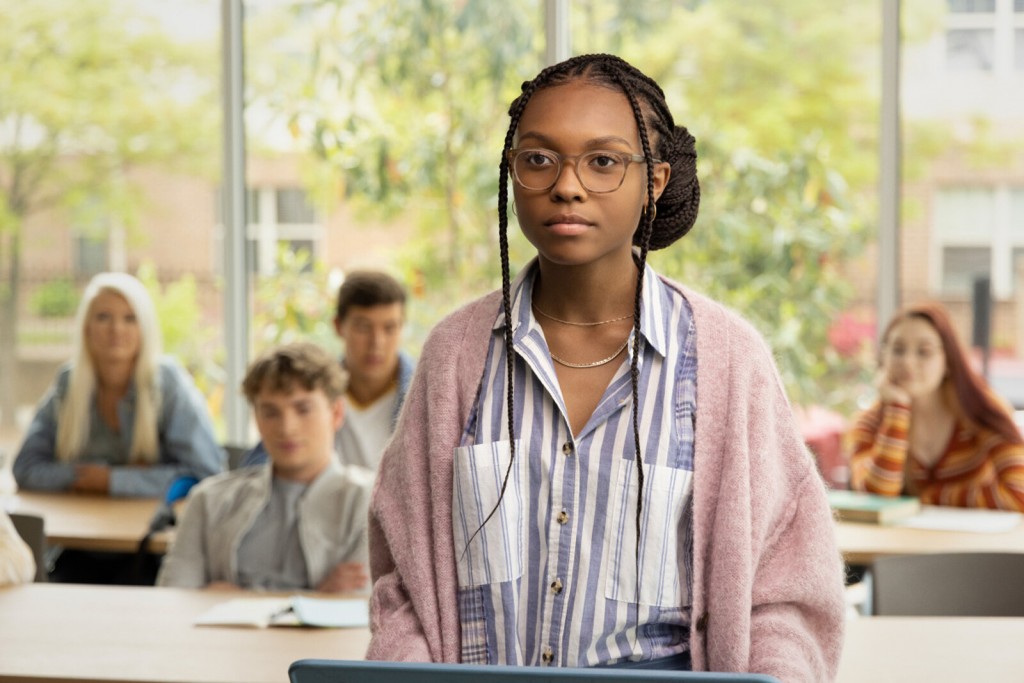 ‘naomi’ Tells Cw’s Latest Superhero Origin Story In Super Slow Motion