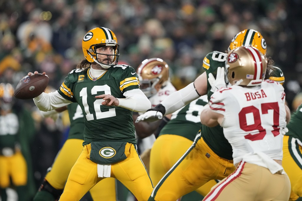 Aaron Rodgers Claims His ‘divisive’ Vaccination Status Was The ‘only Reason’ People Wanted Packers To Lose In The Playoffs
