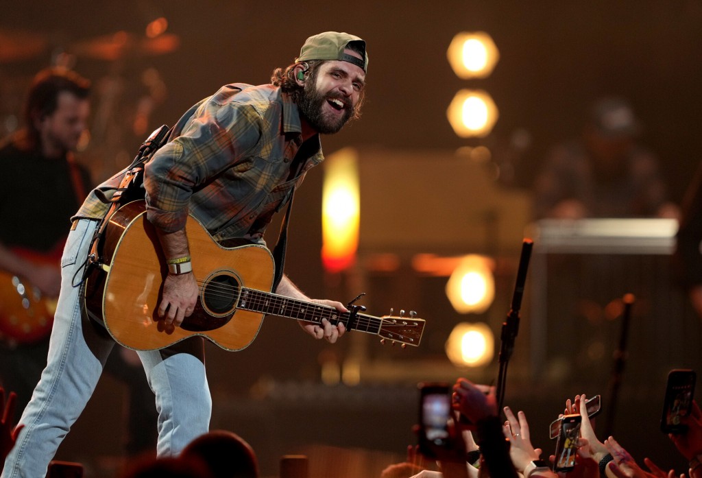 Thomas Rhett Announces 2022 Tour
