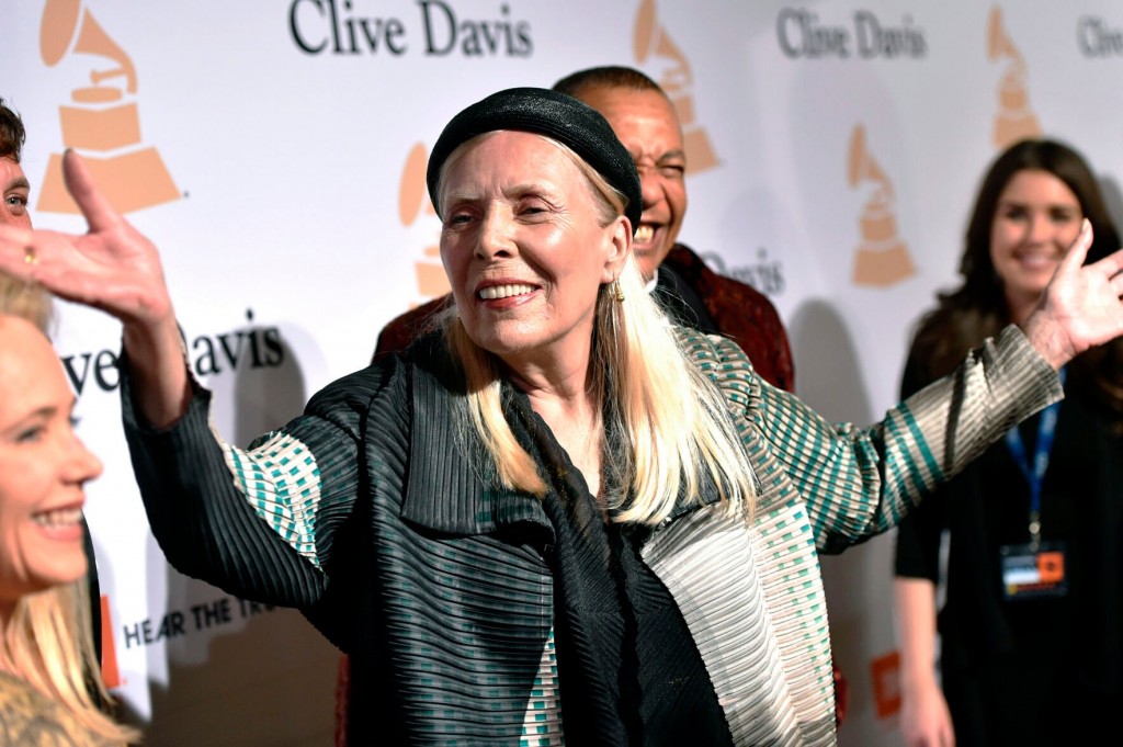 Joni Mitchell Joining Neil Young In Protest Over Spotify