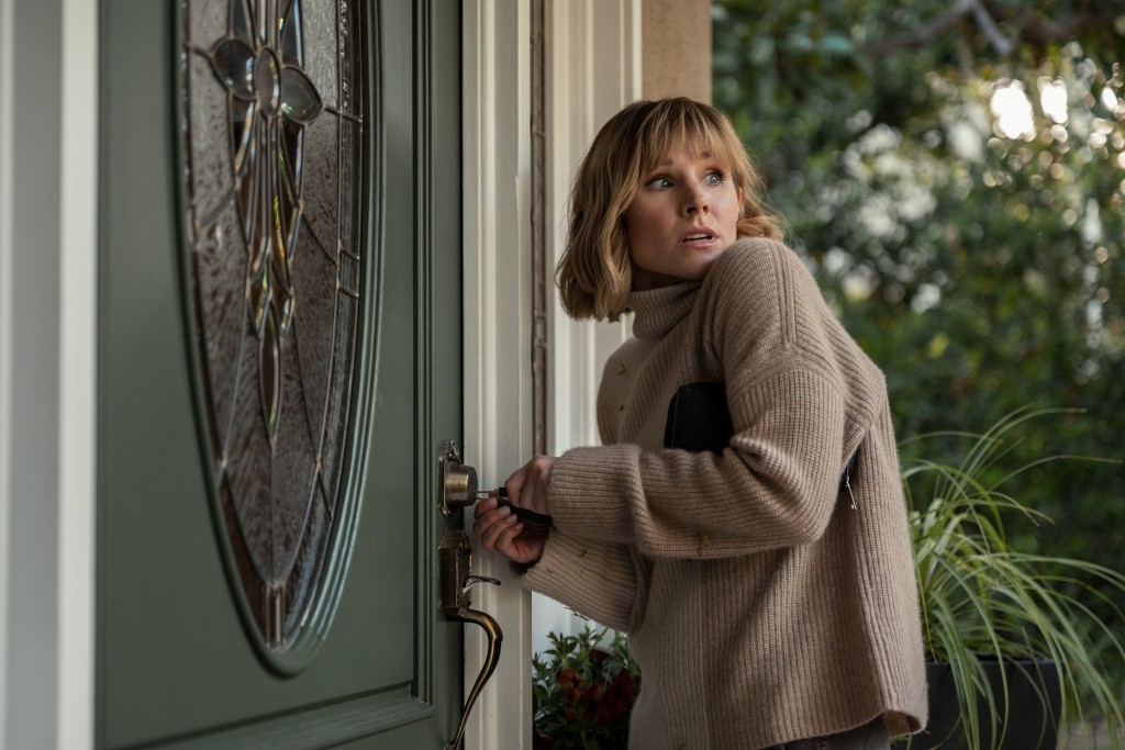See Kristen Bell Starring In A Parody Of ‘the Woman In The Window’