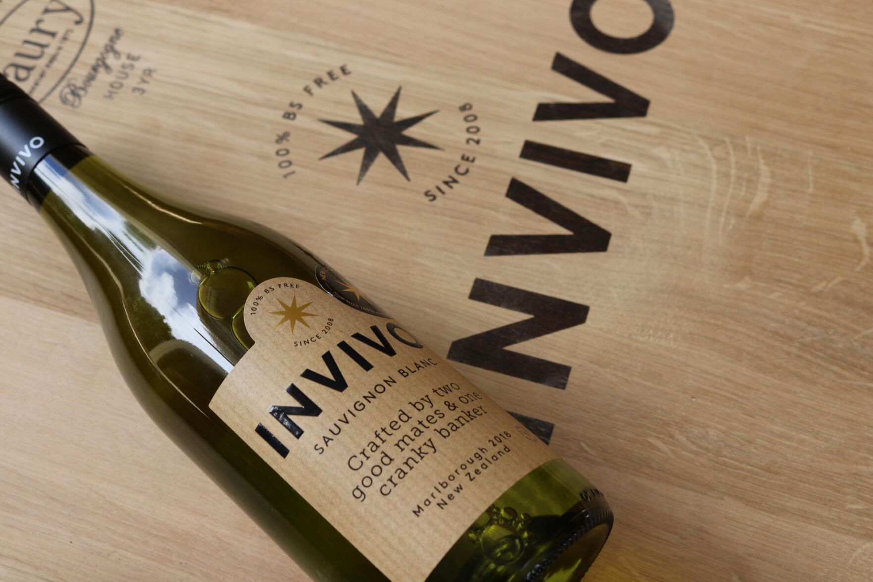 <p>Invivo will begin operating a route from the North Island of Auckland to Queenstown, in the South Island later this year, with its debut flight taking off within the next few months.</p>