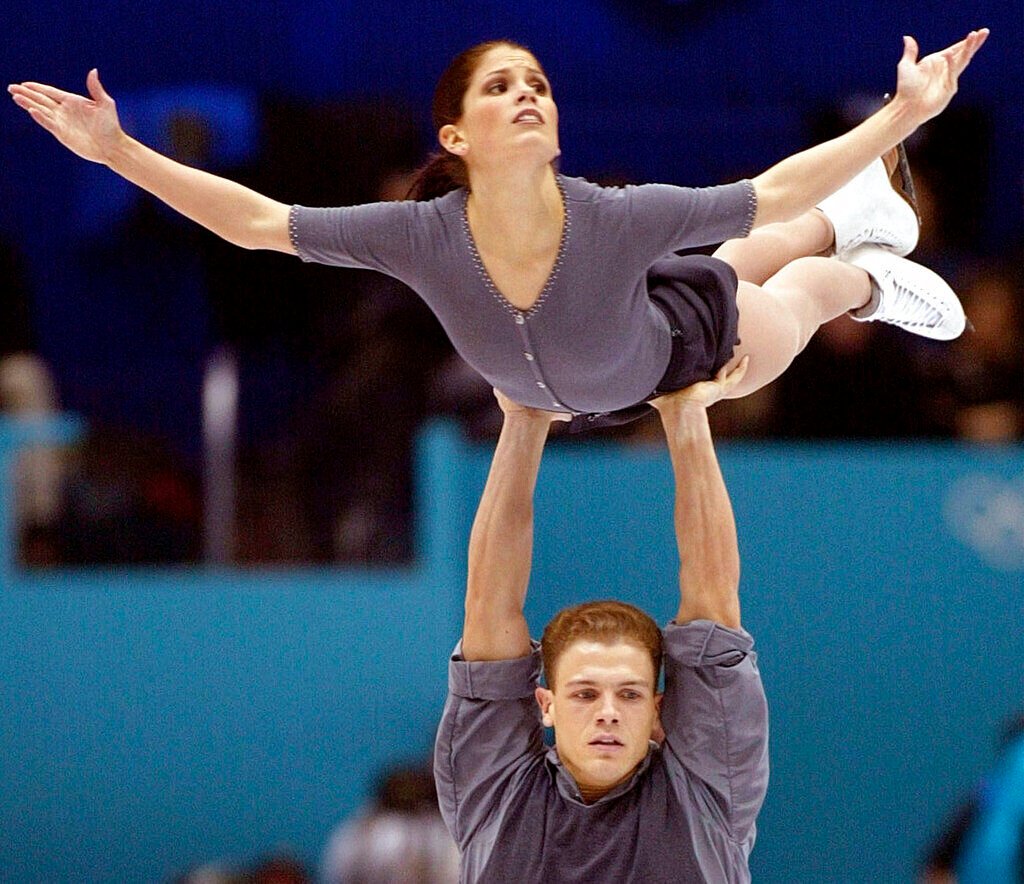 Tara Lipinski And Husband Examine 2002 Skating Scandal