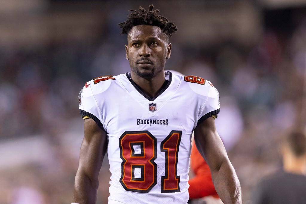 Antonio Brown Is No Longer A Part Of The Tampa Bay Buccaneers After He Takes Off Jersey And Leaves Sideline Mid Game, Coach Says