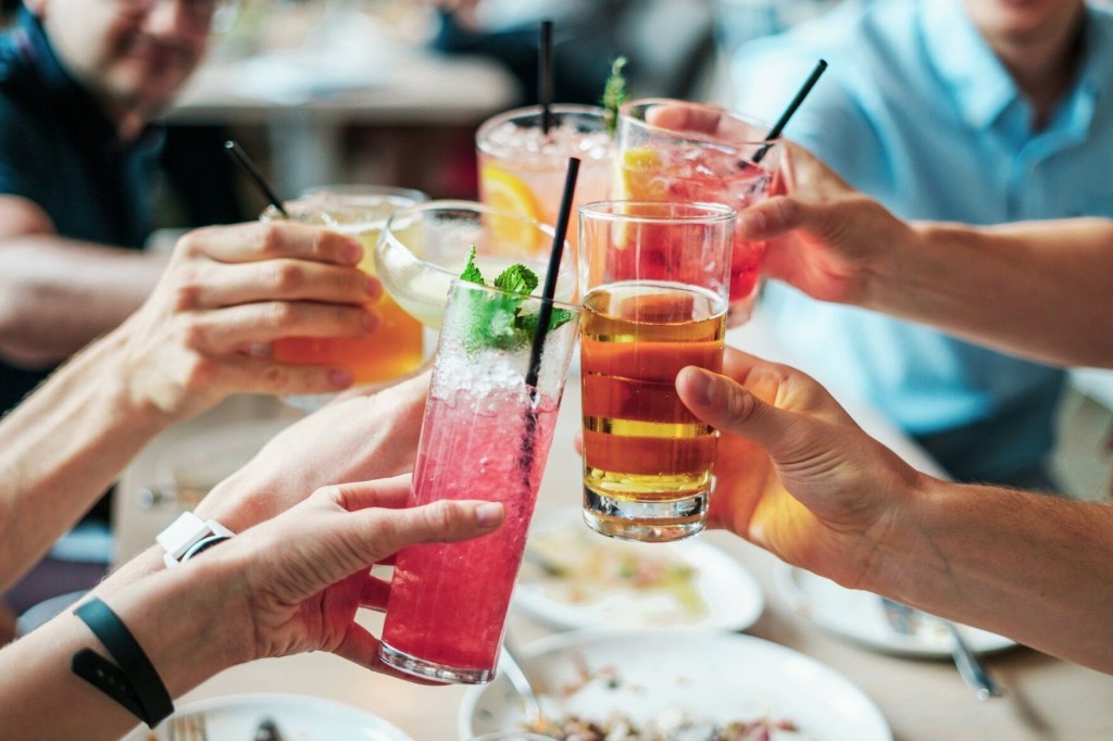 8 Awesome (and Easy To Make) Cocktails