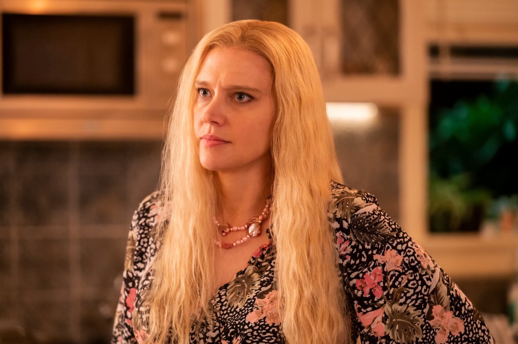 Kate Mckinnon Is Purr Fect As Carole Baskin In ‘joe Vs Carole’ First Look