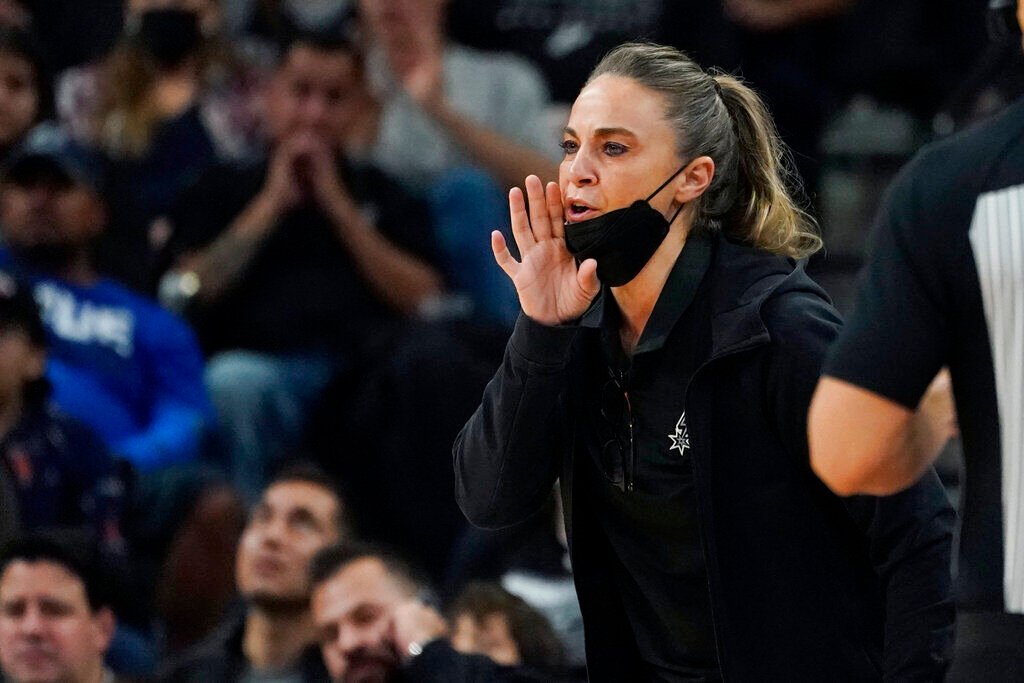 After 8 Years As Nba Assistant, Becky Hammon To Lead Team In Wnba