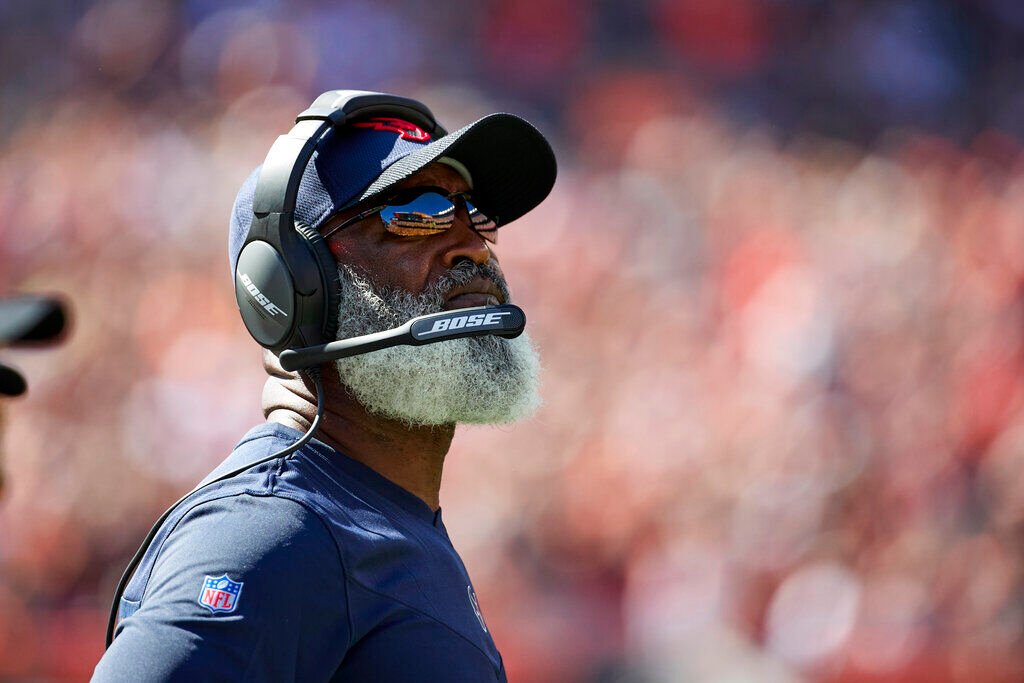 Source: Texans In Talks With Lovie Smith About Top Job