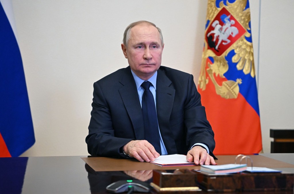 Putin, Biden Conclude Hourlong Call On Ukraine Crisis