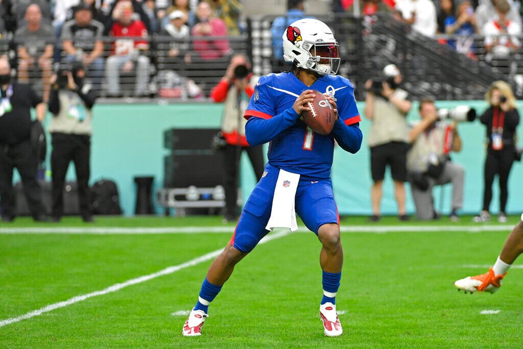 <p>NFC quarterback Kyler Murray of the Arizona Cardinals (1) drops to pass against the AFC during the first half of the Pro Bowl NFL football game, Sunday, Feb. 6, 2022, in Las Vegas. (AP Photo/David Becker)</p>