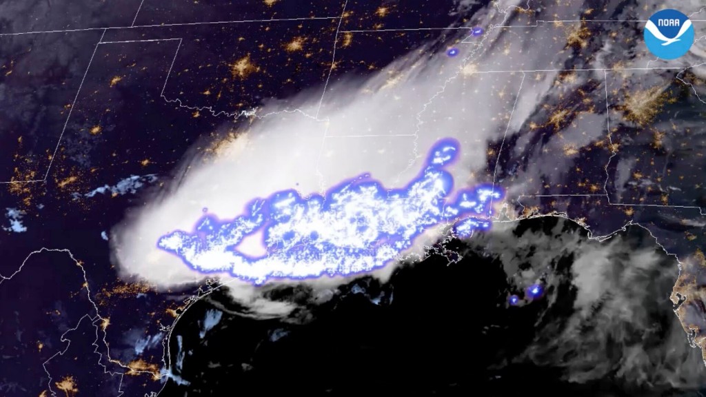 Longest Lightning Bolt Record: A 477 Mile Megaflash Over 3 States
