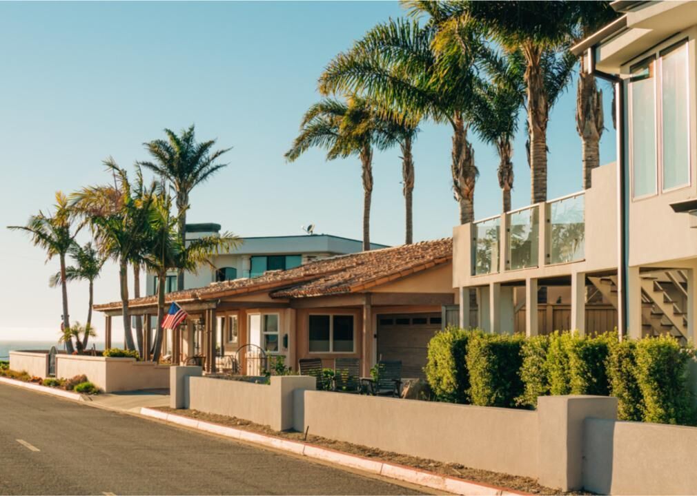 25 Of The Best West Coast Towns To Live In