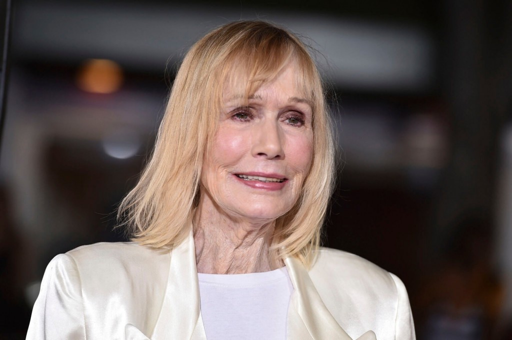 Oscar Nominated ‘mash’ Actor Sally Kellerman Dies At 84