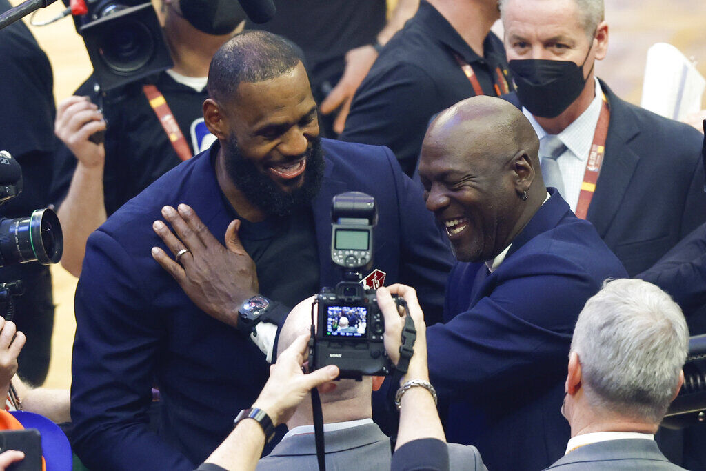Nba Honors Past, Present With 75th Tribute At All Star Game