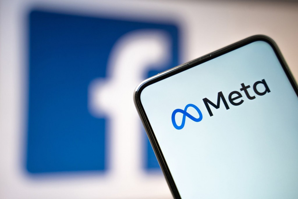 Facebook Researchers Find Its Apps Can Make Us Lonelier