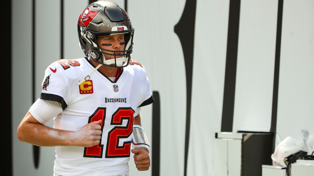 Tom Brady To Return To Bucs For 2022 Season