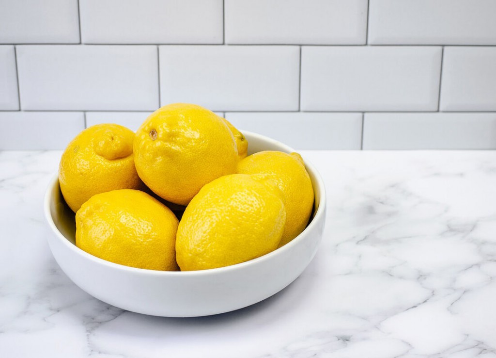 14 Seriously Helpful Do’s And Don’ts For Cooking With Lemons