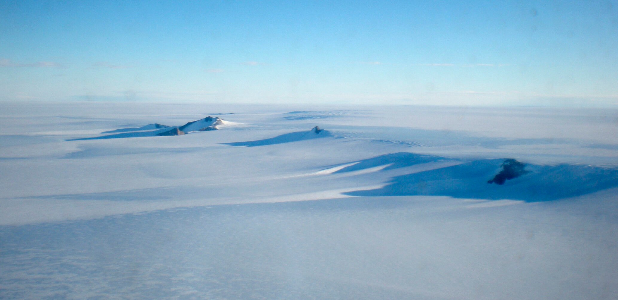<p>The Antarctic landscape is seen in February 2009.</p>