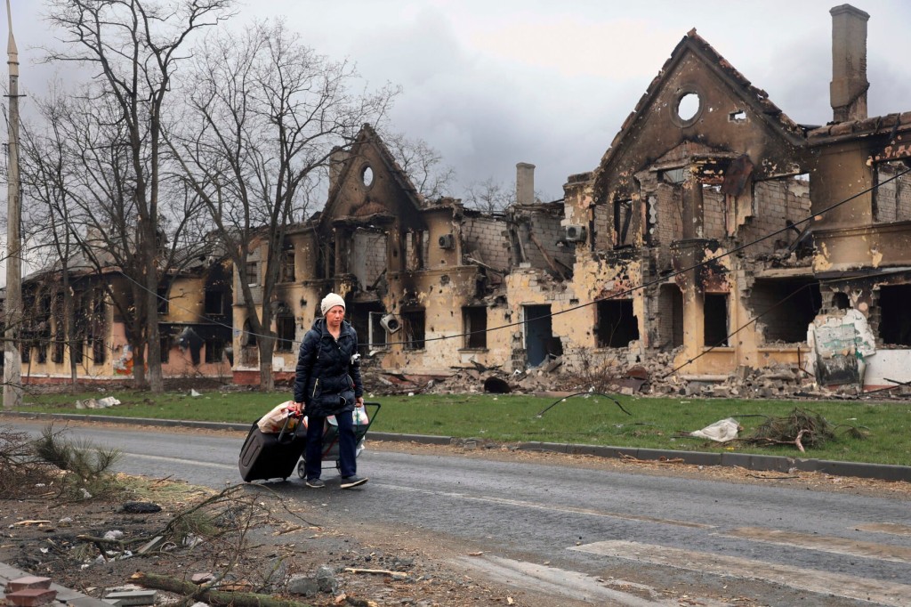 Mariupol Mayor: 10,000 Plus Killed In Siege