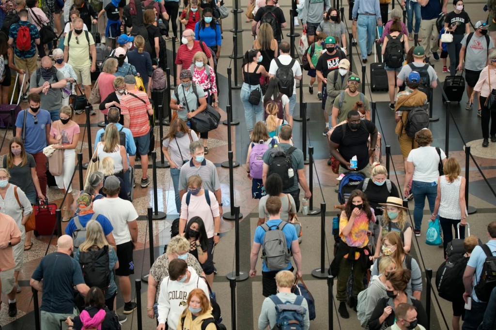 Cdc To Extend Travel Mask Requirement For 2 Weeks, Source Says