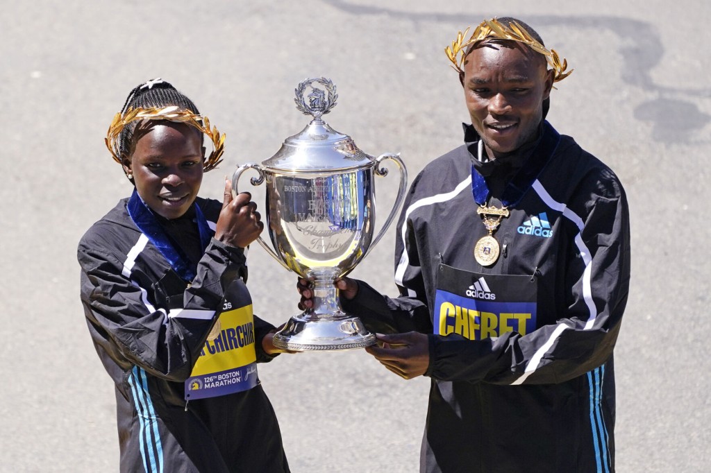 Kenyans Win Boston Marathon: See Scenes From The Race