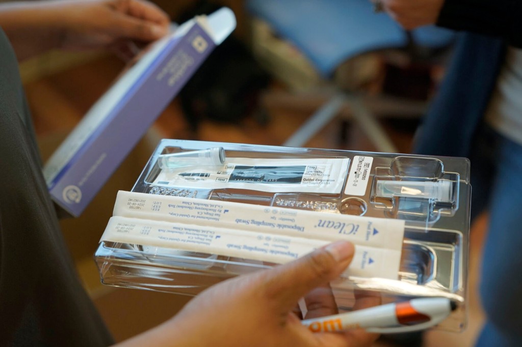 Medicare Enrollees To Get Free Covid 19 Tests At Drug Stores