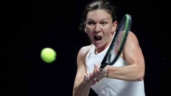Simona Halep Says She Experienced A Panic Attack During Her French Open Defeat