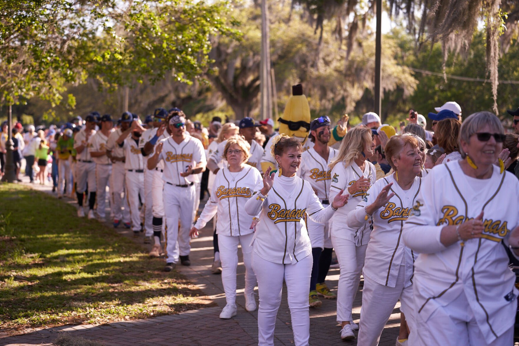 <p>The Banana Nanas on promenade.</p>