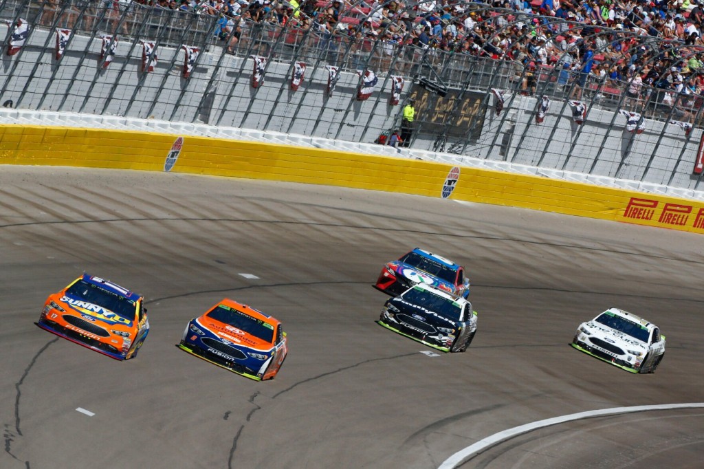 Must Have Fan Gear That Every Nascar Fan Needs For The 2022 Verizon 200 Race