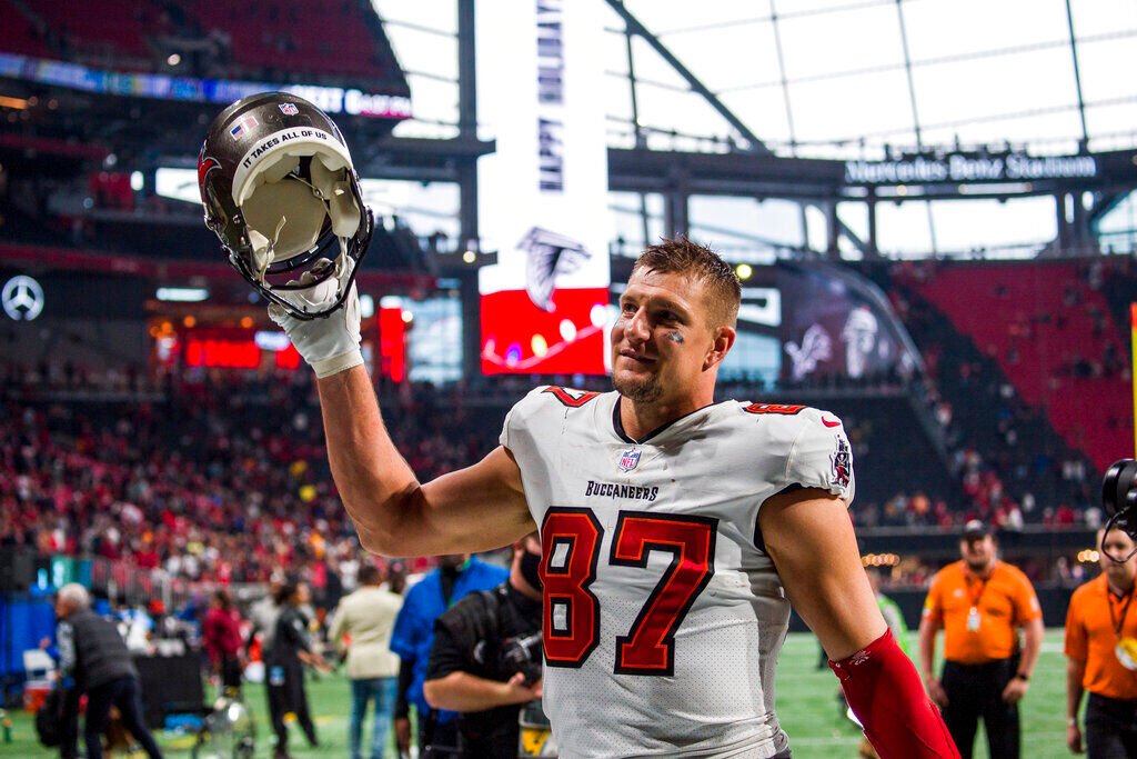 Rob Gronkowski Retires, Won’t Join Tom Brady For 3rd Season