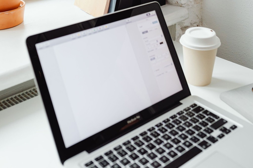 How To Be Productive: 5 Workday Efficiency Tips That Anyone Can Use