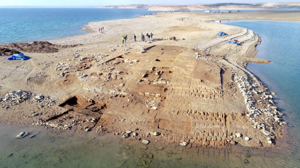 A 3,400 Year Old City In Iraq Emerges From Underwater After An Extreme Drought