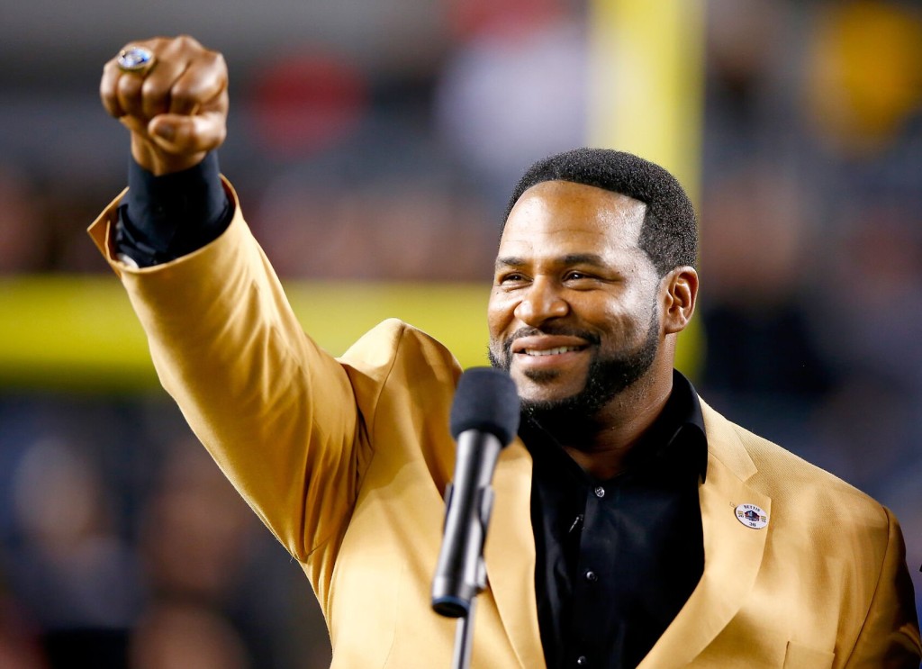 Inside Steelers Great Jerome Bettis’ 28 Year Path To Graduation From Notre Dame